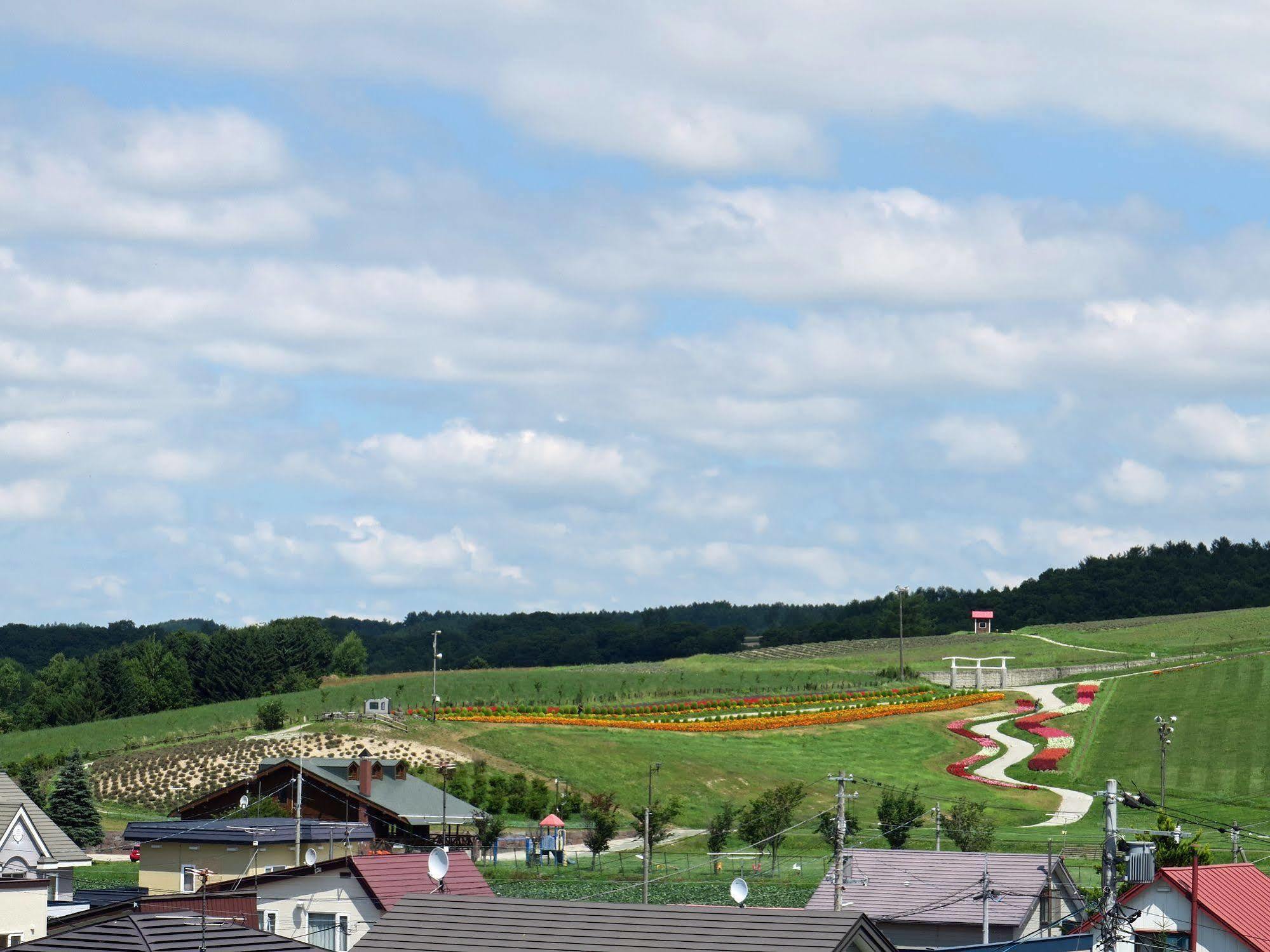Вілла Frontier Sunrise Kamifurano Екстер'єр фото
